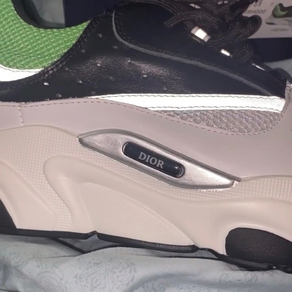 New men Dior shoes size 42 us size 9 nvr earn paid 1000 need 850 or best offer - Picture 1 of 8